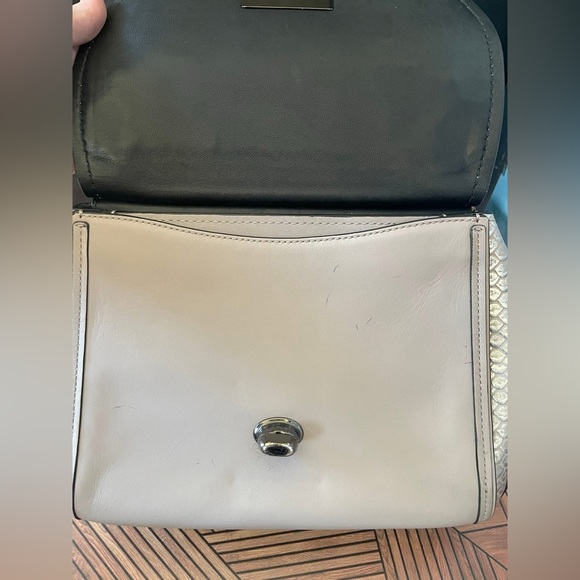 Coach Tea Rose Drifter (needs TLC) - Picture 7 of 8